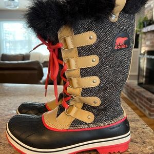 Womens Sorel Snow Boots